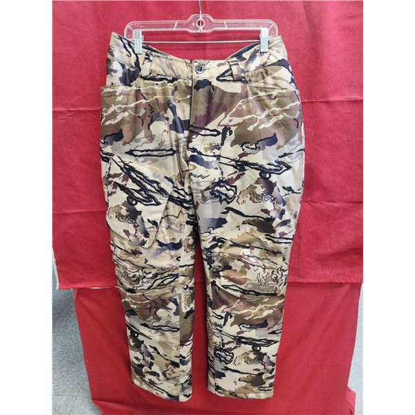 UNDER ARMOUR EXTREME COLD AVI MENS PANTS SIZE MED. RETAIL $310.00