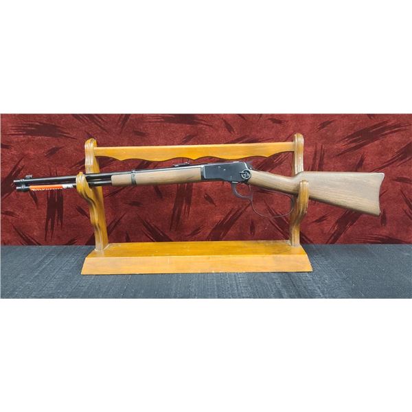 WINCHESTER 1892 44 REM MAG. LARGE LOOP LEVER ACTION, 20" BARREL, WALNUT CARBINE STOCK & FOREARM, STR