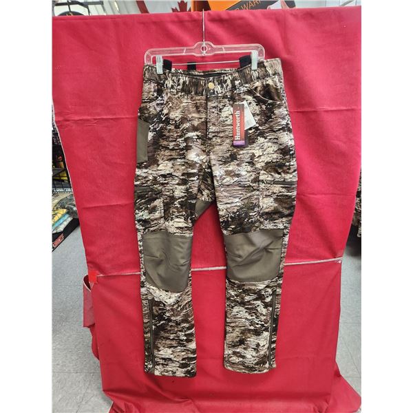 LADIES HUNTWORTH MED. PANTS KETCHIKAN RETAIL $235.00
