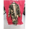 Image 1 : 2 LADIES FLEECE CAMO HOUSE COAT