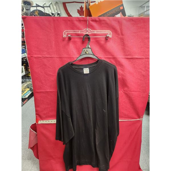 2 LADIES NITE SHIRTS 0NE UNDERARMOUR 3XL + 6XL