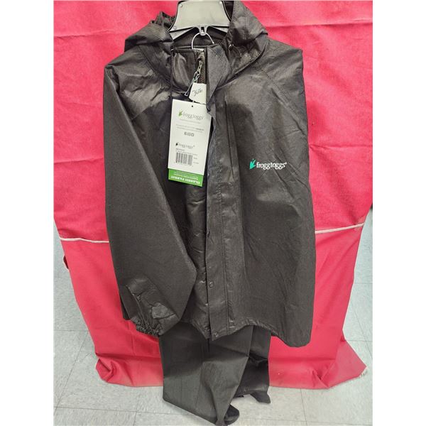2 FROGG TOGGS WOMAN'S ALL PURPOSE SUIT SIZE 2XL