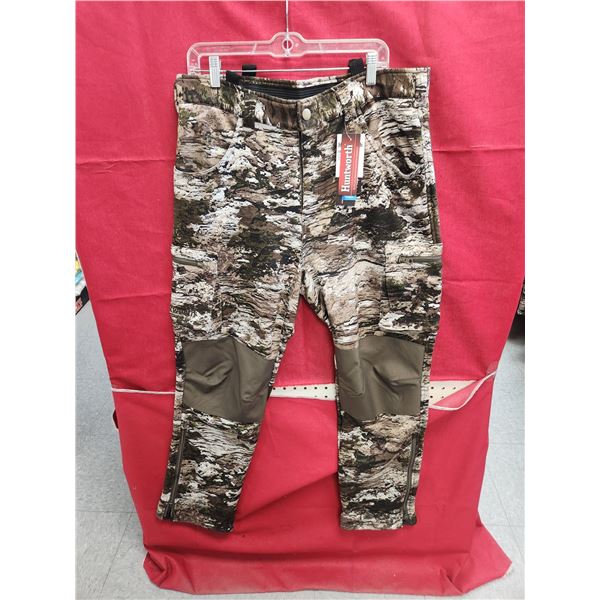 MENS HUNTWORTH SIZE LARGE CAMO PANTS RETAIL $190.00