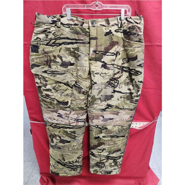 UNDER ARMOUR MOD. 999 2XL CAMO BIB RETAIL $390.00