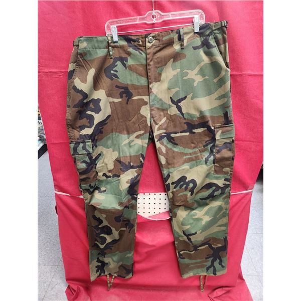 XL CAMO PANTS