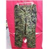 Image 1 : 2 SIZE 34 DIGITAL CAMO PANTS