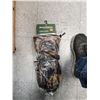 Image 1 : 3 BUCKLAND OUTFITTERS WINTER GLOVES XL