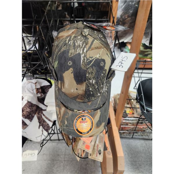 3 T-CAP CANADA CAPS C/W SUNGLASSES CAMO
