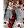 Image 2 : PAIR OF PAPA MOOSE WOOL SOCKS + KIDS HAT