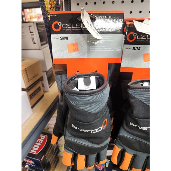 3 PAIR OF CELSIUS NEOPREME GLOVES & HAT COMBO SM