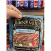 Image 4 : BOX OF ASSORTED RUBS AND SPICES