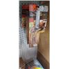 Image 3 : 2 HI MOUNTAIN JERK CUTTING BOARD, 2 MARINADE INJECTOR