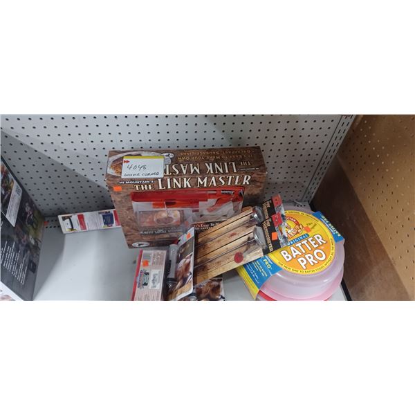 HI-MOUNTAIN SAUSAGE STUFFER, 2 MARINADE INJECTORS, 2 WOOD CHIPPER BOXES, 2 MEAT THERMOMETERS, BATTER