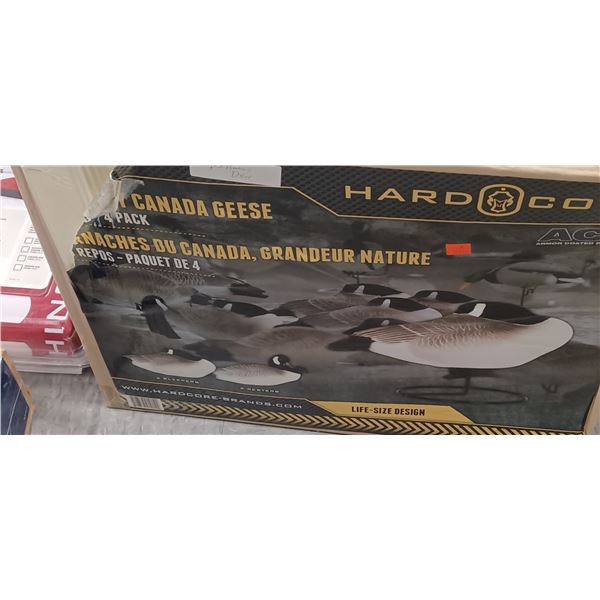 HARD CORE 4PC, FULL BODY CANADA GOOSE DECOYS