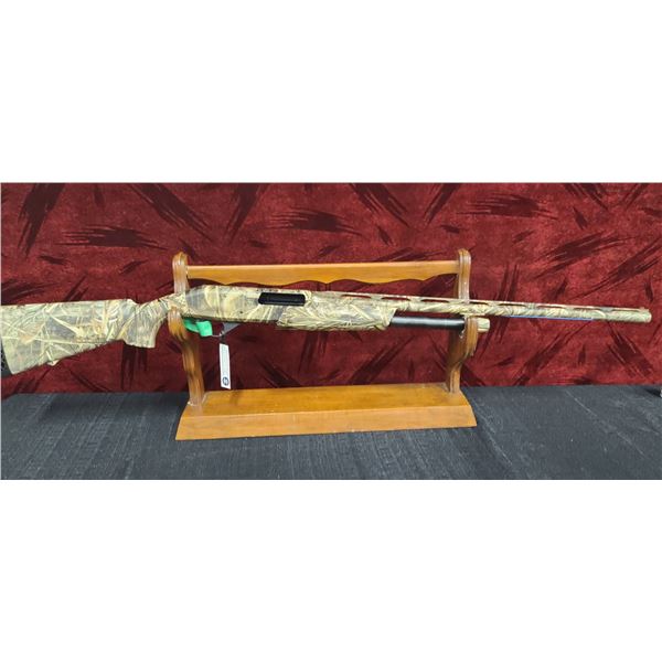 STOEGER 12 GAUGE, P3500 MAX 5 3.5" CHAMBER, PUMP ACTION FIBRE OPTIC DOT. 28" BARREL, NEW IN THE BOX 