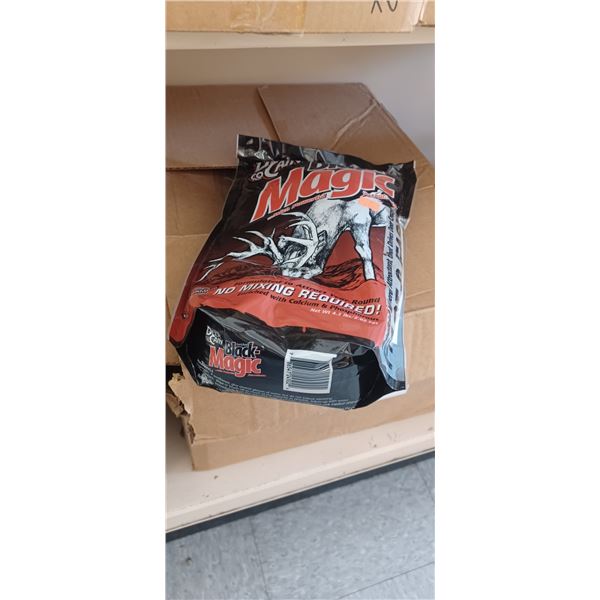 9 - 4.5LBS BAGS OF DEER CAIN BLACK MAGIC ATTRACTANT