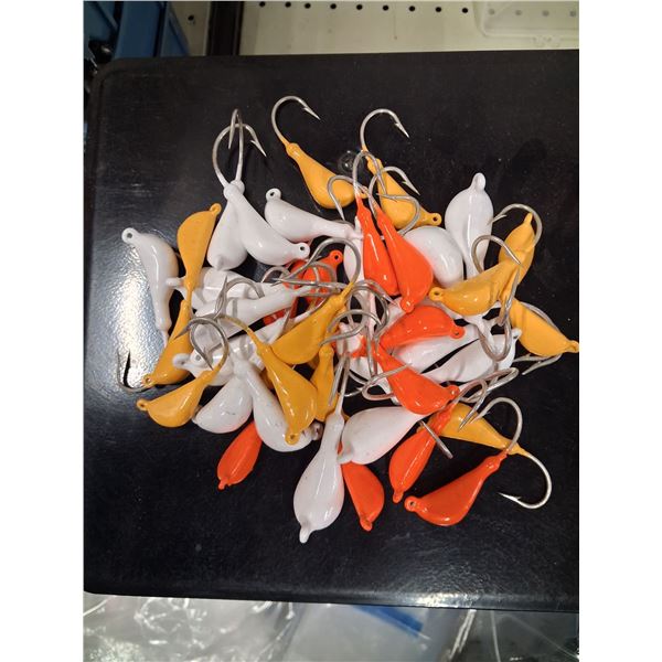 3LBS OF ASSORTED BANANA HEAD JIGS - 1OZ, 2OZ, 3OZ - VARIOUS COLORS