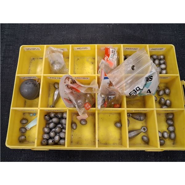LOT OF VARIOUS ROUND SINKERS COMES W YELLOW TRAY