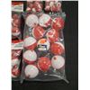 Image 2 : LARGE BAG OF ASSORTED SNAP ON FLOATS