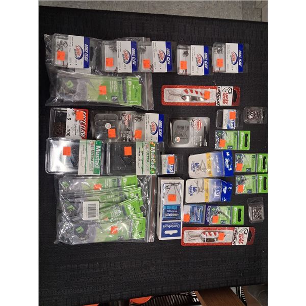 EAGLE CLAW TREBLE HOOKS, SNELLED HOOKS, SWIVELS, HOOKS, LEADERS - 27 ITEMS