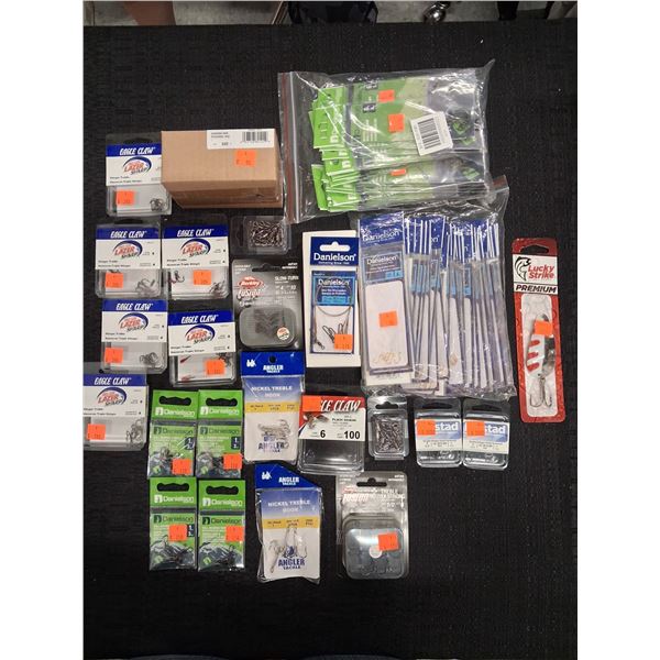 EAGLE CLAW TREBLE HOOKS, SNELLED HOOKS, SWIVELS, HOOKS, LEADERS - 24 ITEMS
