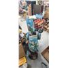 Image 4 : 5 TIERED ROTARY HOOK STAND
