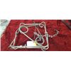 Image 6 : 12" CONIBEAR TRAP + 3 TRAP SETTING BARS