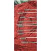 Image 8 : 16 - 20FT BRASS SSHADE WIRES AND 10 SNARE TIE DOWN RODS