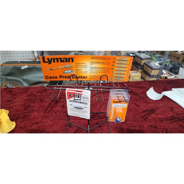 LYMAN CASE PREP CENTER DISPLAY STAND W/ACCESORIES