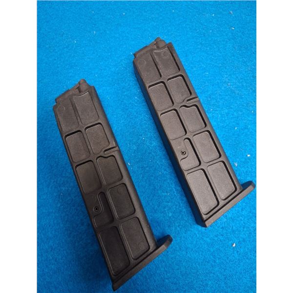 2X MADE IN ITALY PISTOL MAGS, UNKNOWN LOOK @ PICTURES CAL.22LR CAP.10 - PAL REQ.