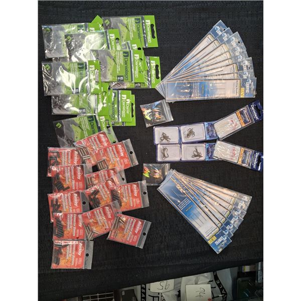 MIX LOT OF BAITING NEEDLES, TREBLES, CONNECTER SLEEVES, BAIT HOOKS & SQUID - 1 BAG