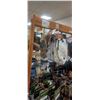 Image 2 : BROWNING PEG DISPLAY RACK 30"WX 24"D X 60"H NO CONTENTS