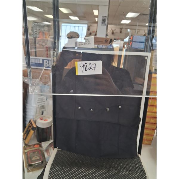 METAL KNIFE DISPLAY CABINET 12" X 10" X 30" - DISPLAY WRACK/SHELVE/UNIT ONLY. DIES NOT INCLUDE ITEMS