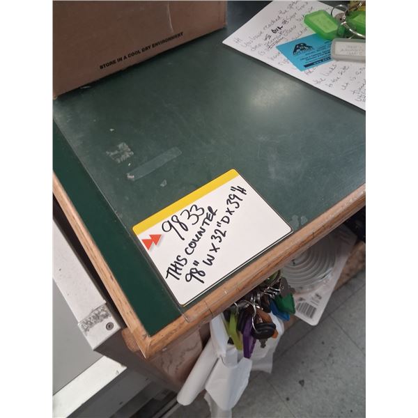 CASH COUNTER  2 SHELVES - 98" X X 32" X 39" DISPLAY WRACK/SHELVE/UNIT ONLY. DOES NOT INCLUDE ITEMS O