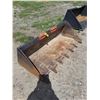 Image 2 : 67" Bobcat Tooth Bucket