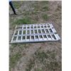 Image 2 : Fulton Tri-Fold Loading Ramps - 65" x 45"