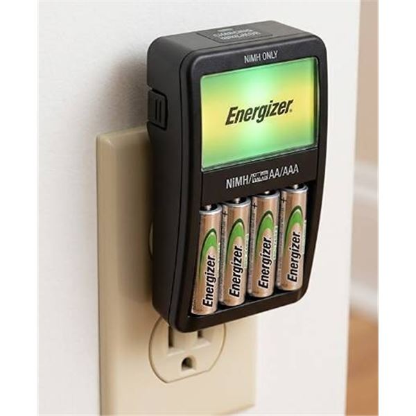 Energizer Recharge Value Charger With 4 AA Ni