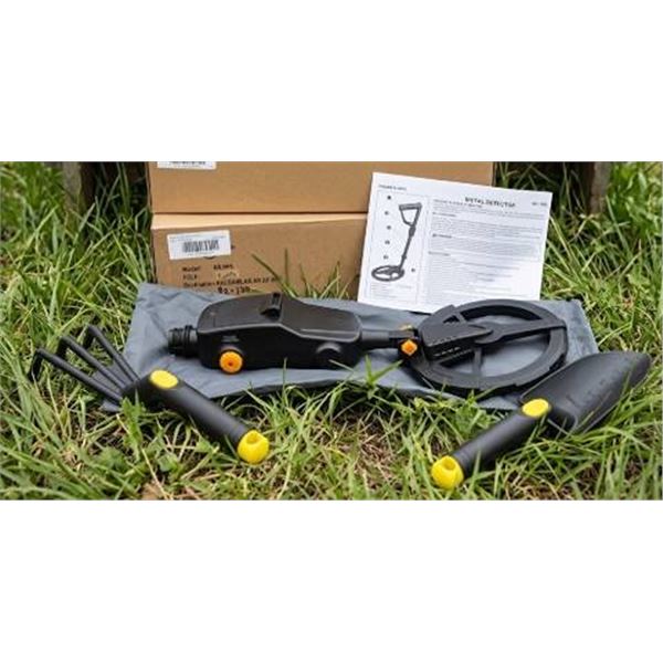 MD-1008 Metal Detector with Garden Tools