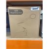 Image 2 : LED Magnifying Lamp with Clamp