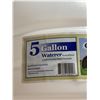 Image 4 : Millside 5 Gallon Poultry Waterer