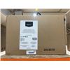 Image 2 : AmazonBasics Velvet Hangers 100-Pack