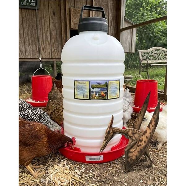 Farm-Tuff 7 Gallon Poultry and Game Bird Drip