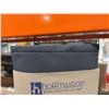 Image 4 : Hoffmaster Black Linen-Like Dinner Napkins 16" x 17"