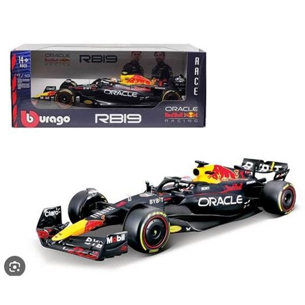 Bburago 1:18 Oracle Red Bull RB19 Model