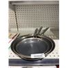 Image 2 : Henckels 3-Piece Stainless Steel Pan Set