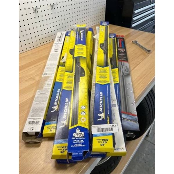 Lot of 11 Assorted Wiper Blades, Different Sizes