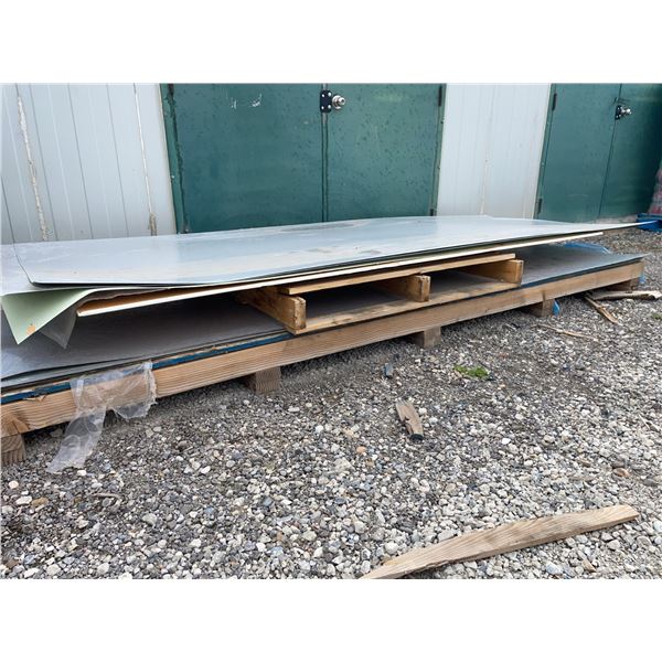 15 (8ft x 4ft) Metal Sheeting