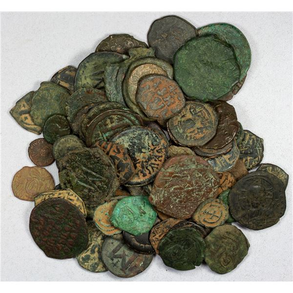 BYZANTINE EMPIRE: LOT of 76 bronzes