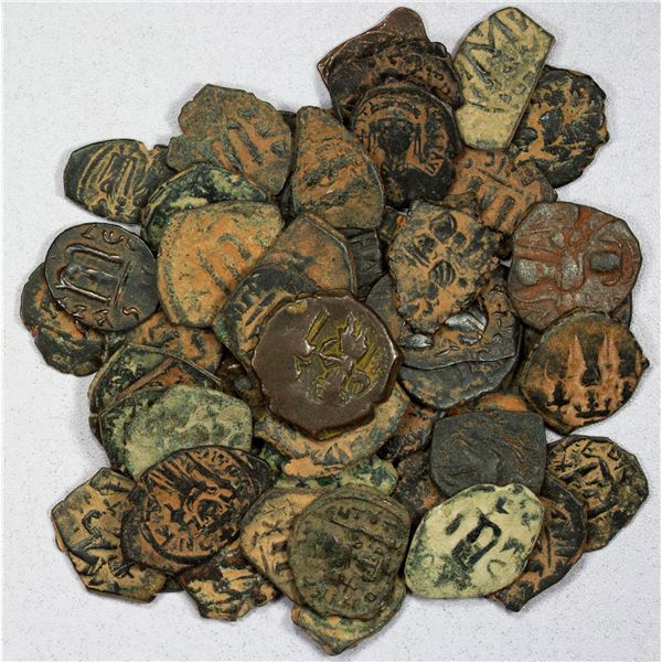 BYZANTINE EMPIRE: LOT of 50 bronzes