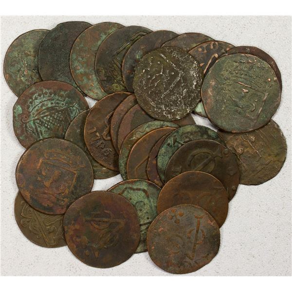 INDONESIA: BANJARMASIN: LOT of 27 AE duits